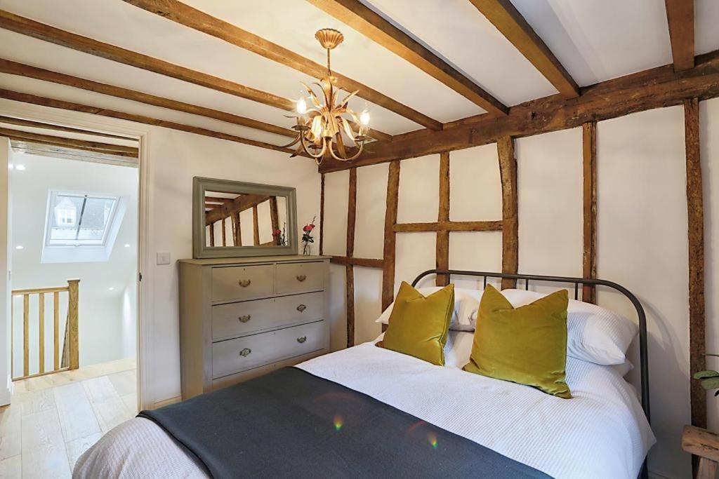 Luxury Cotswold Cottage With Hot Tub In Stow On The Wold! 외부 사진