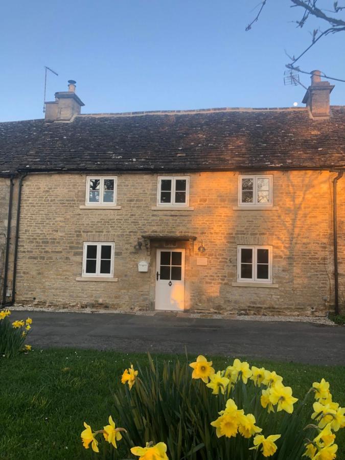 Luxury Cotswold Cottage With Hot Tub In Stow On The Wold! 외부 사진